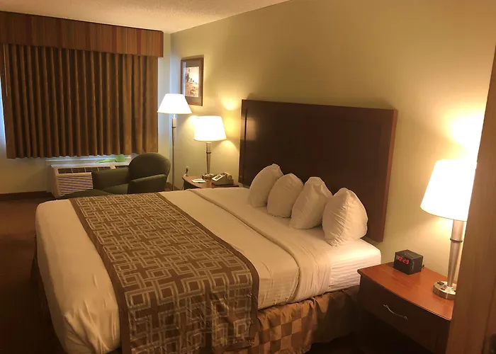 Western Gold Poppy Hotel
